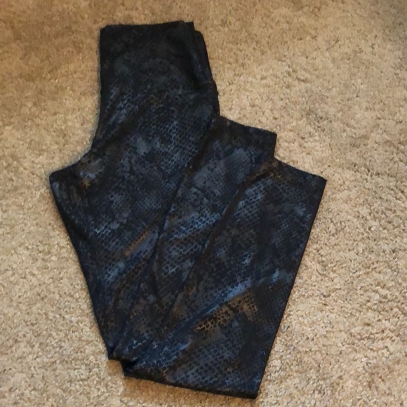 PINK Victoria's Secret Pants - PINK ultimate leggings